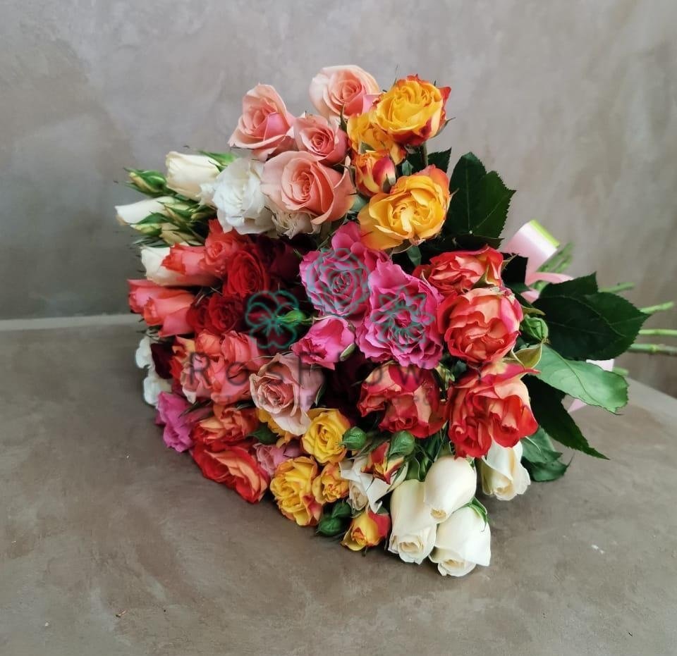 Букет цветов из: Розы в Мундыбаш