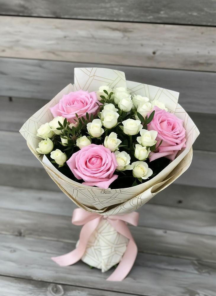 Букет цветов из: Розы в Мундыбаш