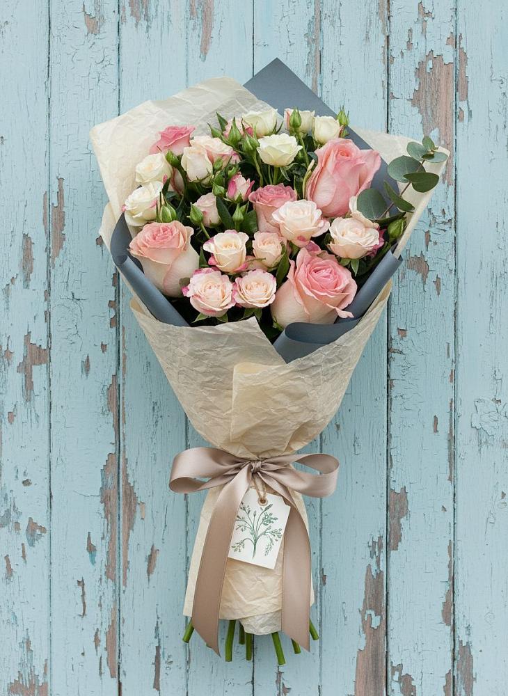 Букет цветов из: Розы в Мундыбаш