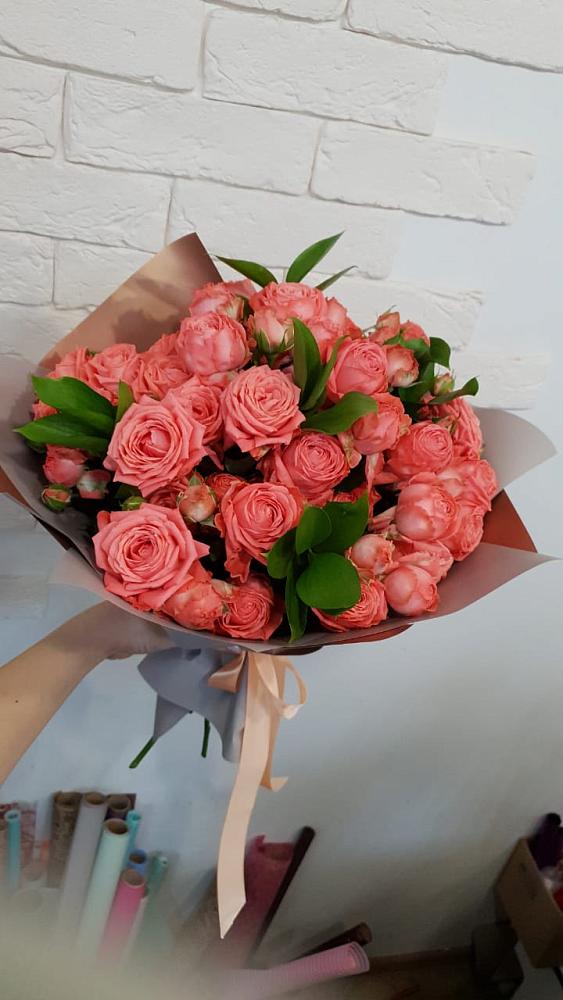 Букет цветов из: Розы в Мундыбаш