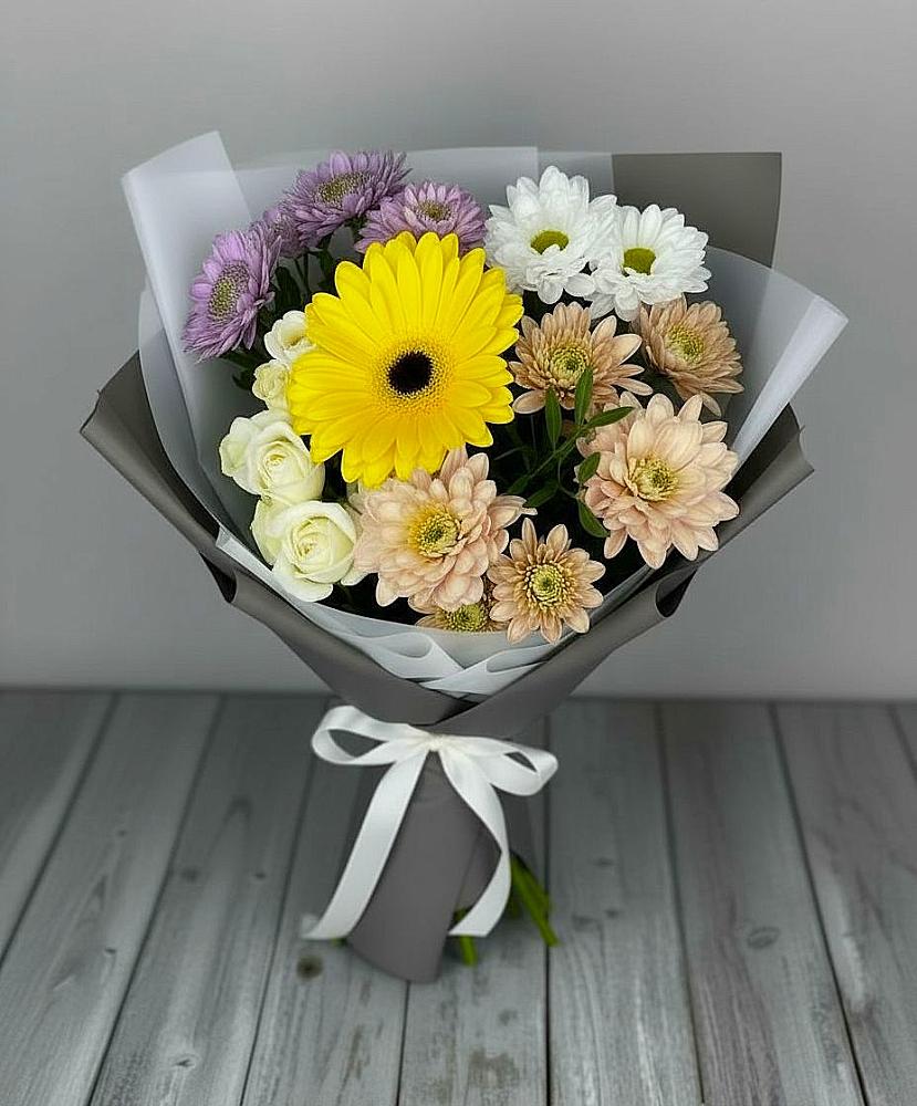 Букет цветов из: Розы, Герберы и Хризантемы в Мундыбаш
