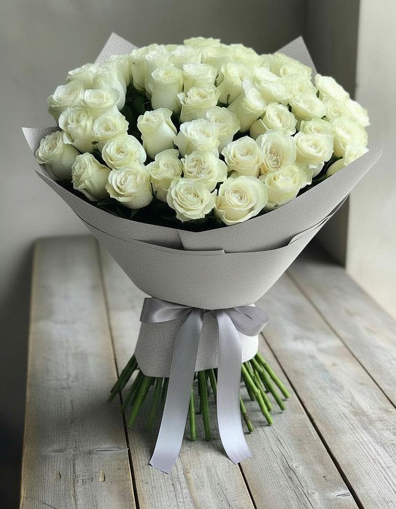Букет 35 Белых роз в Мундыбаш