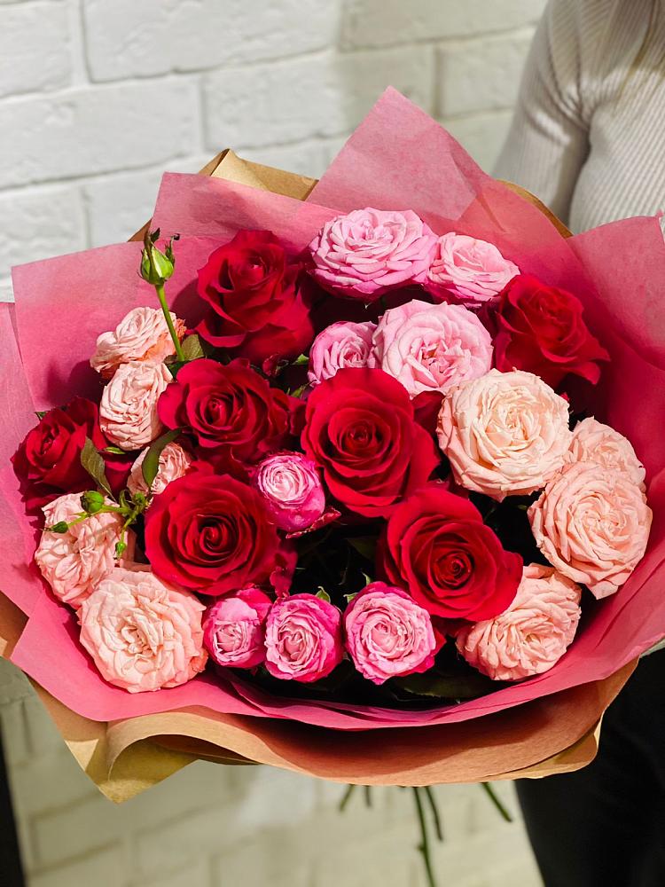 Букет цветов из: Розы в Мундыбаш